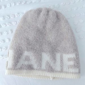 SOLD 💔Chanel beige beanie